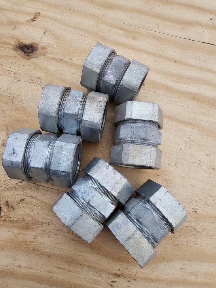 6 Halex Rigid Conduit Compression Coupling 1-Inch