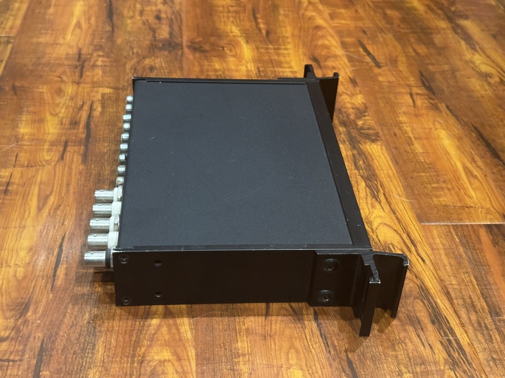 Burst Electronics AV8x1P Passive 8-Channel Audio/Video AV Switch