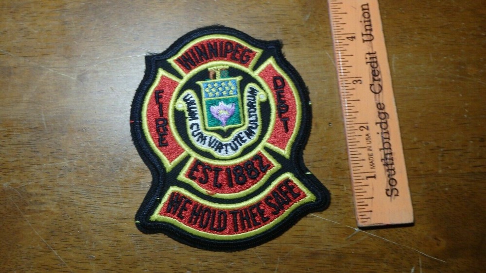 WINNIPEG CANADA FIRE DEPARTMENT  PATCH   BX C # 11
