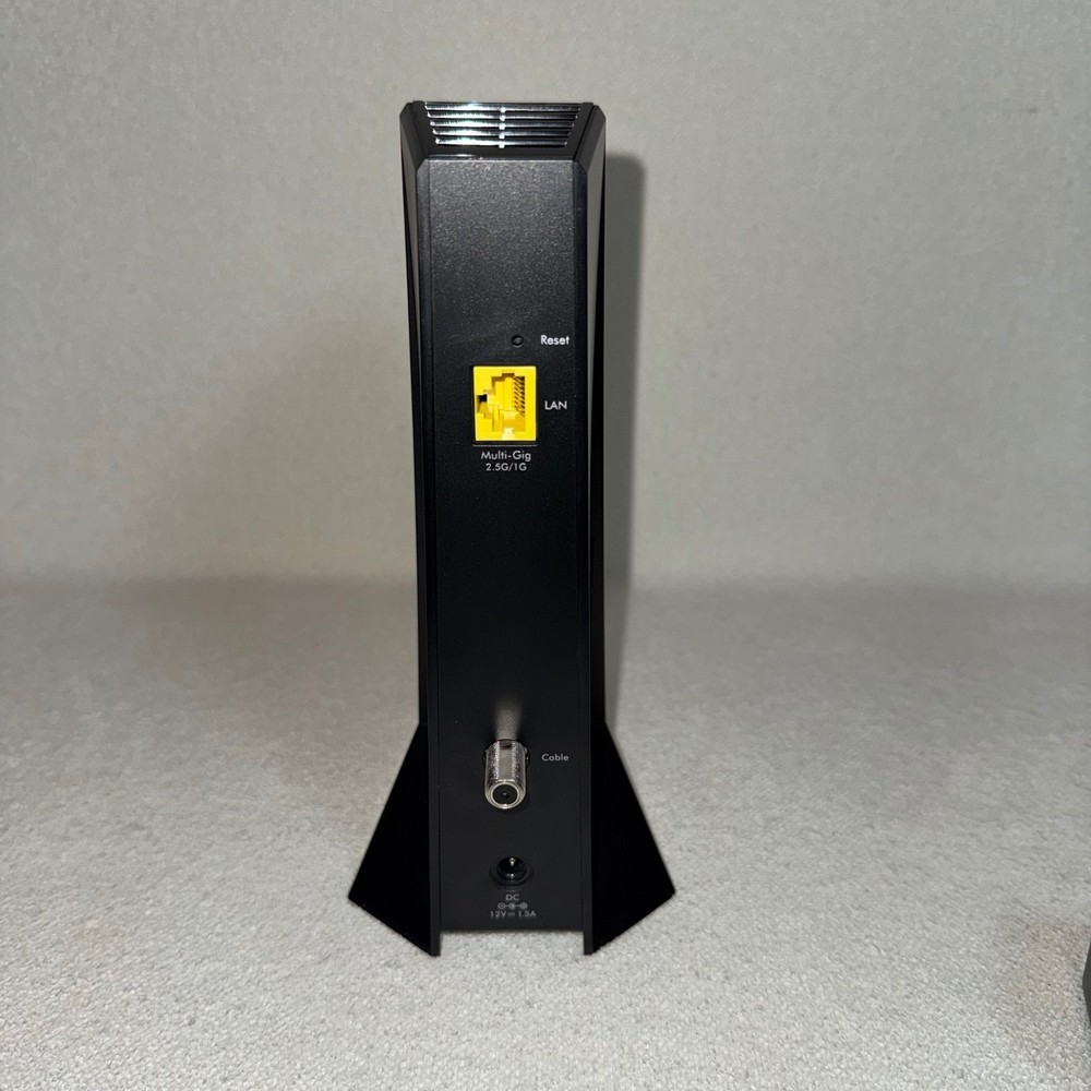 NETGEAR CM2000 Nighthawk DOCSIS 3.1 - 2.5 Gbps Internet Speed Cable Modem