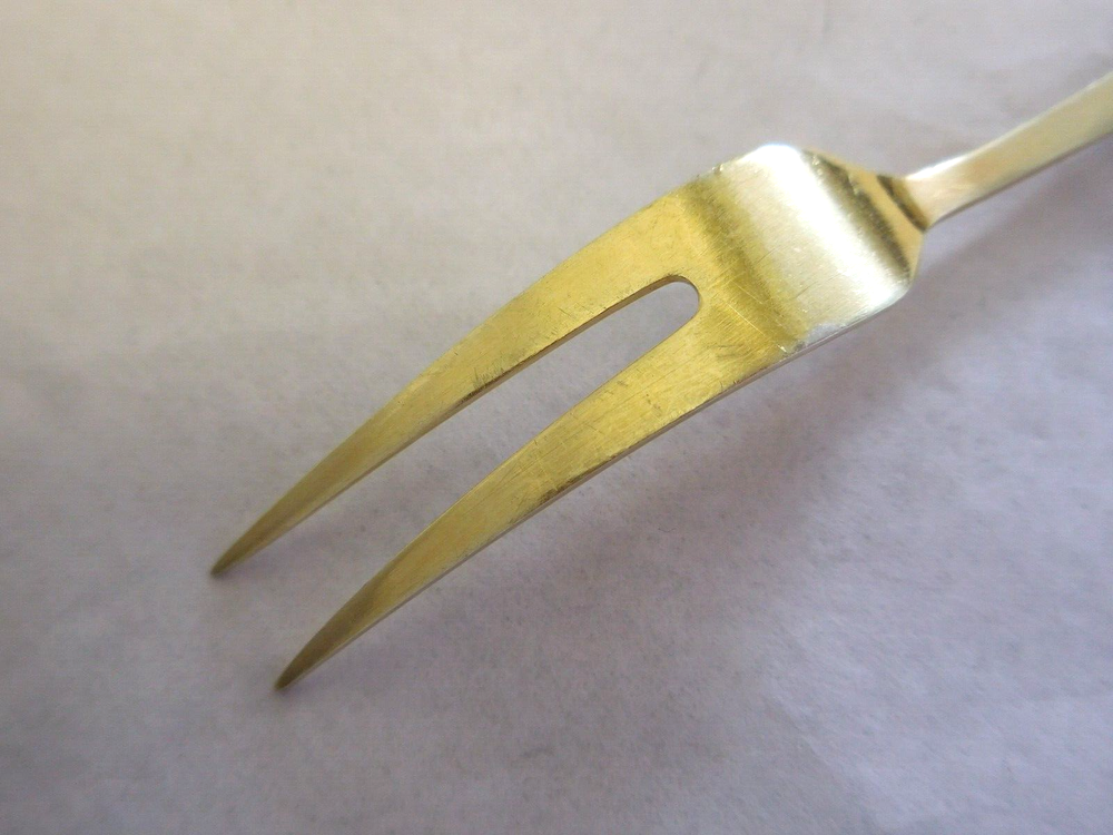 DAVID ANDERSEN NORWAY STERLING SILVER & BLUE ENAMEL LEMON FORK RADHUS MED VIFTE