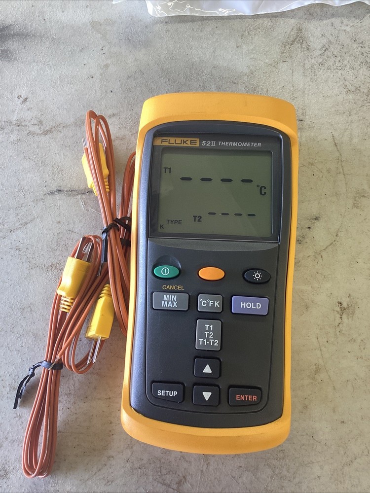 Fluke 52-II Digital Thermometer