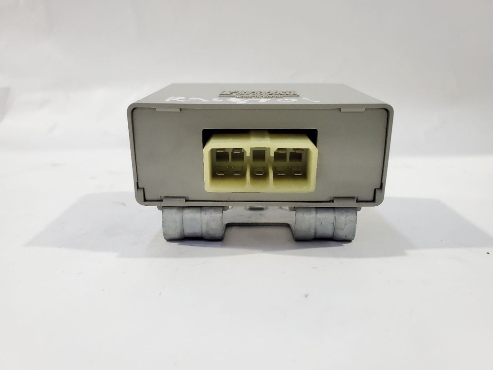 1987 Chrysler Conquest OEM Antenna Control Module MB358975