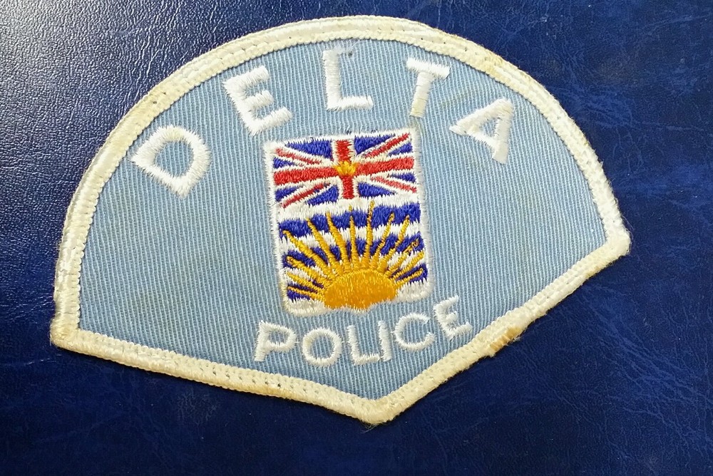 DELTA, CANADA POLICE SHOULDER PATCH