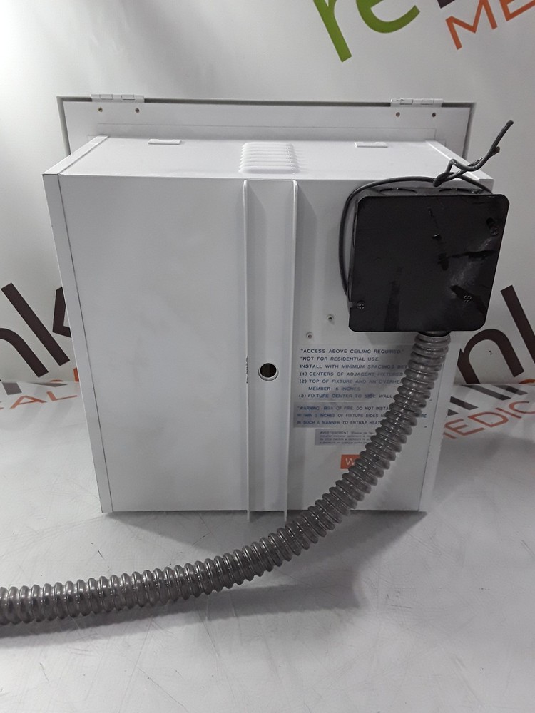 Skytron Mini Argos Surgical Light