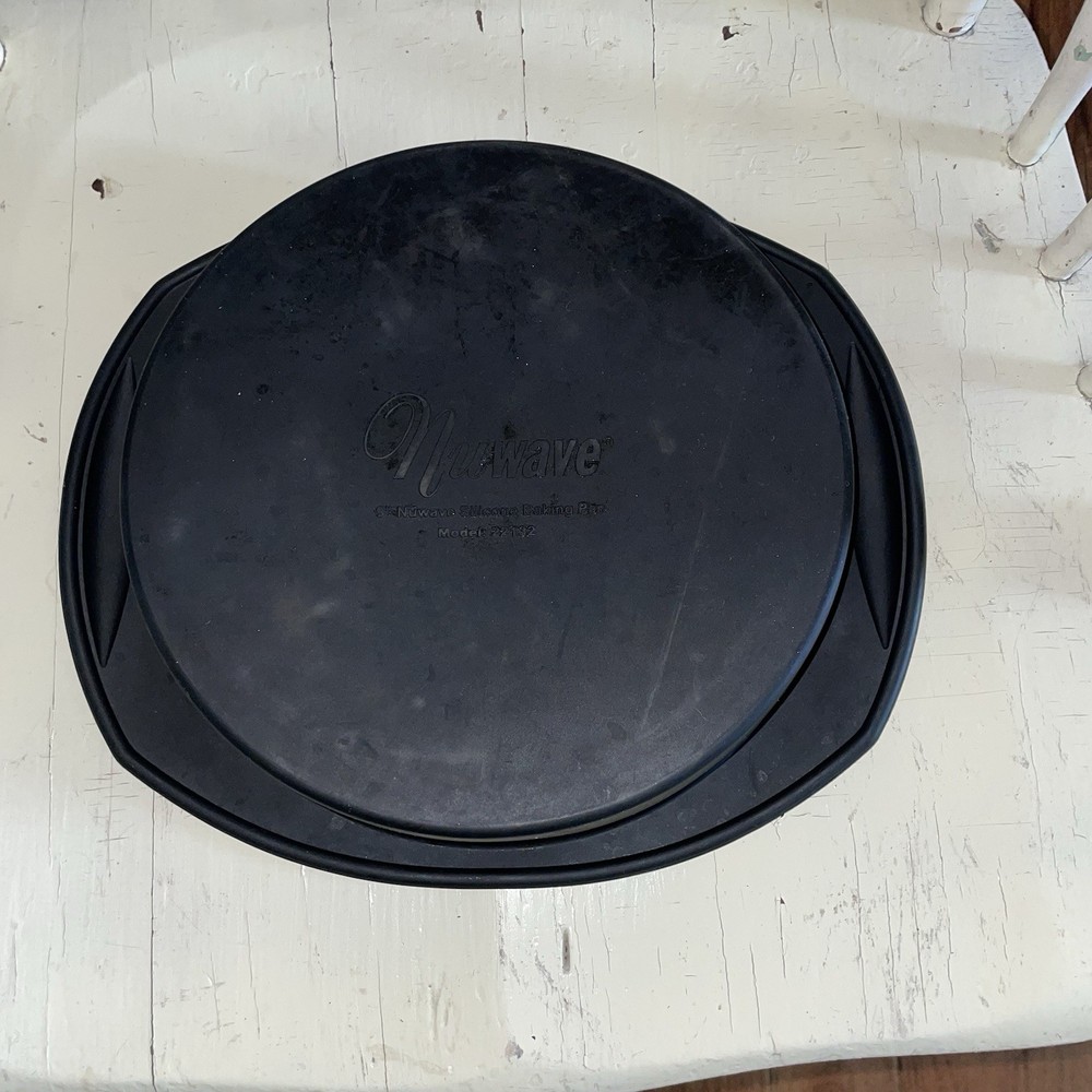 Silicone NuWave Bakeware 9" Baking Pan model 22132 Black