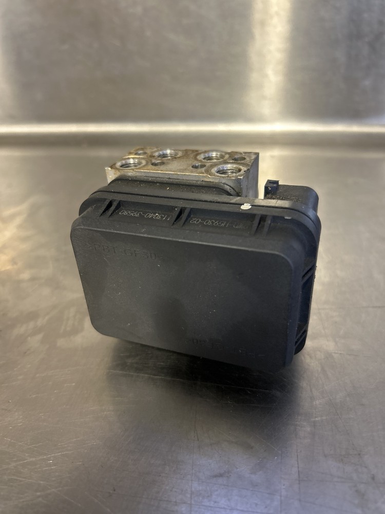 2017-20 YZF-R6 OEM ABS PUMP UNIT MODULE #2131
