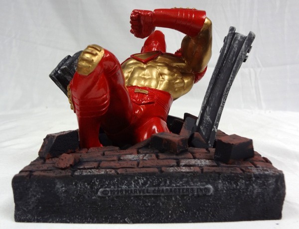 Creative License 1997 Limited Edition Marvel Comics Iron Man Sculpture #319/2000