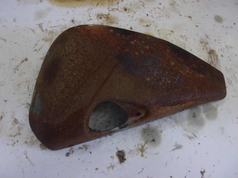 2009 HARLEY DAVIDSON XL 883 COVER GUARD SHIELD