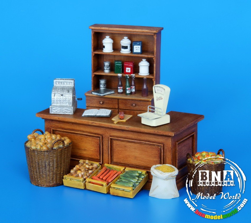 Plus Model 1/35 Grocery Store  #336