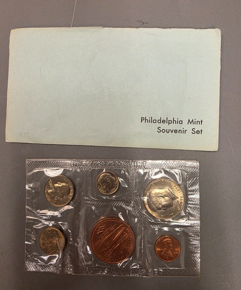 1991-D Official US Mint Souvenir Set with Envelope.