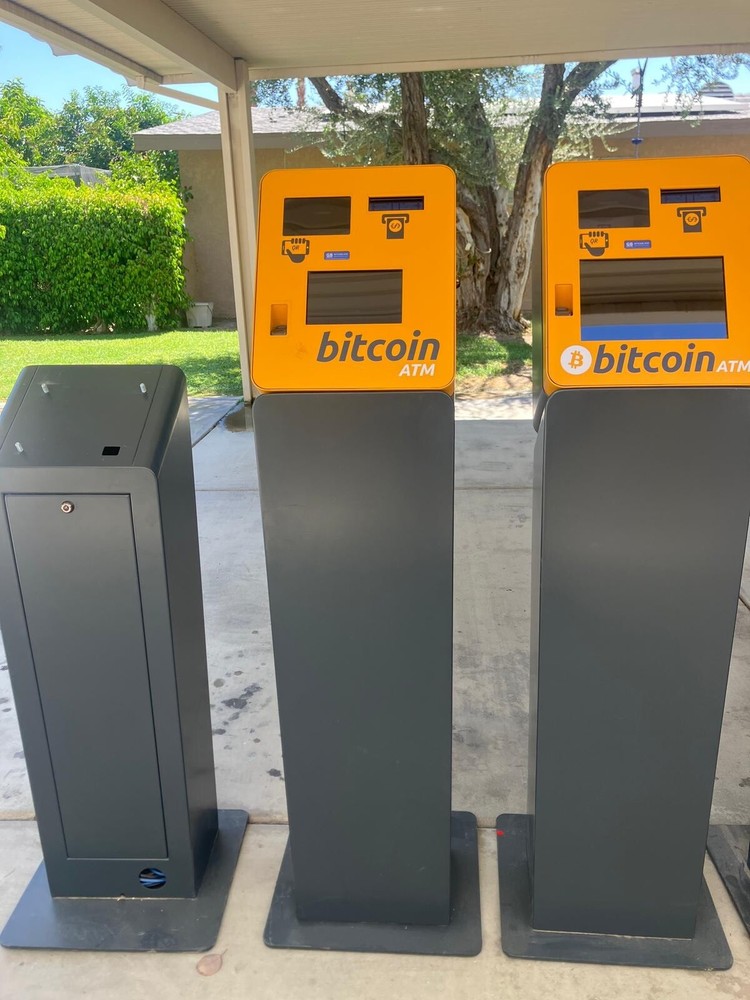 General Bytes atm machine/teller