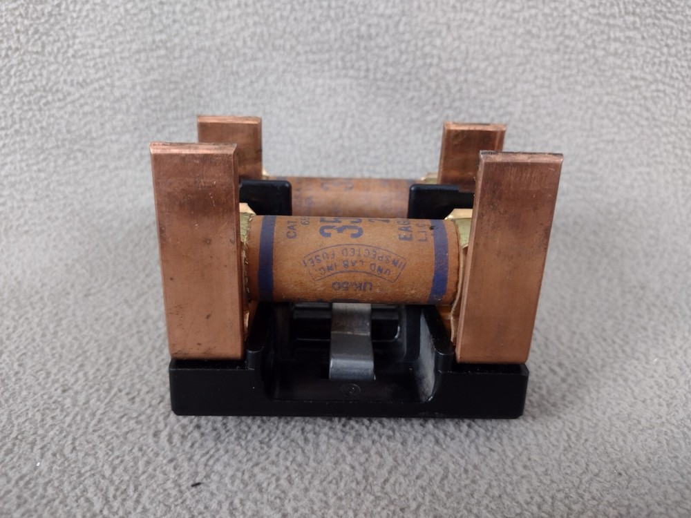 American Fuse Holder Pull-Out Type (LIGHTS)