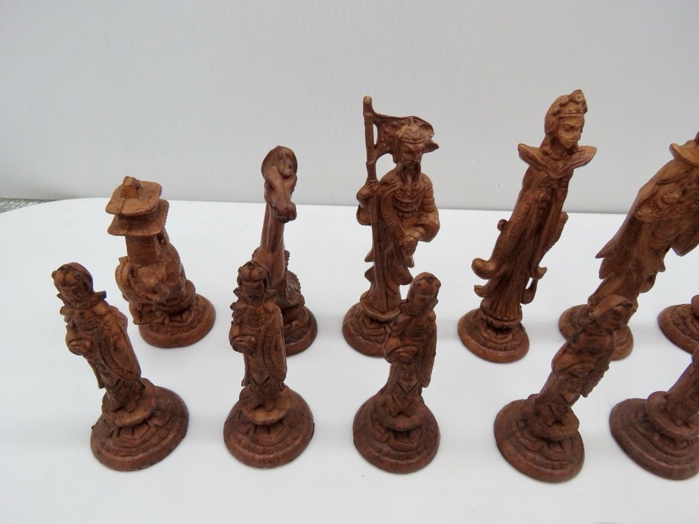 Vintage Ming Dynasty Asian Warrior Chess Set