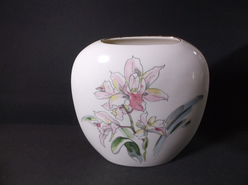 Pink Iris ceramic vase made in Japan