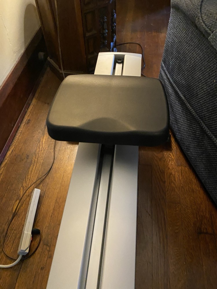 Nordic Track RW900 ifit exercise rower w/console and workout programs