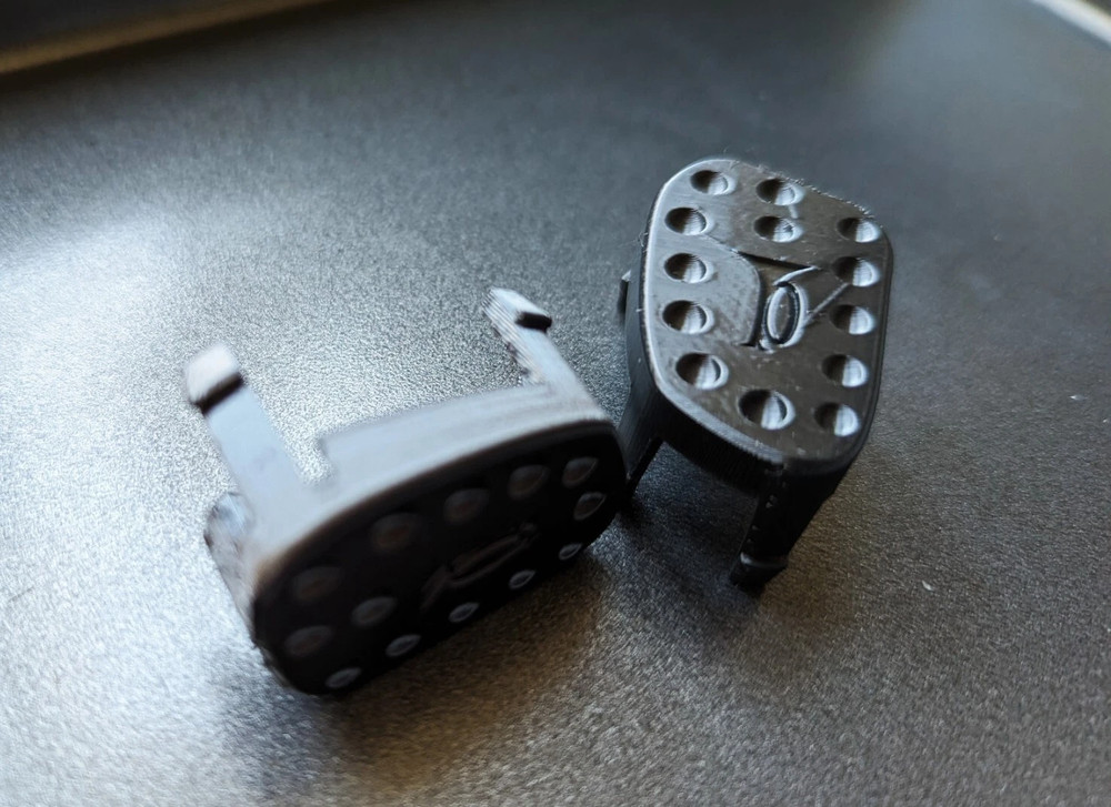 Land Rover Discovery 2 Horn Button Covers – Left & Right Pair
