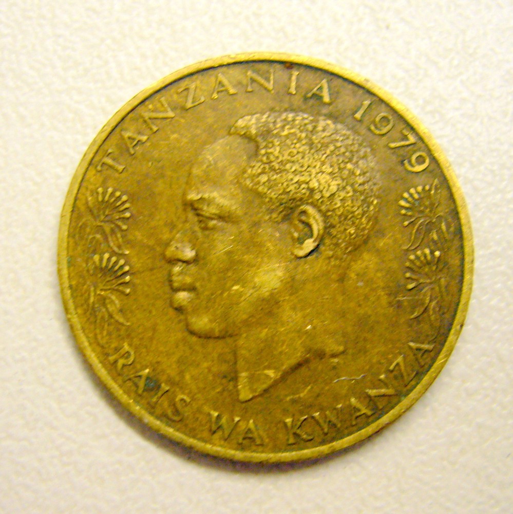 1979 Tanzania 20 Senti Coin