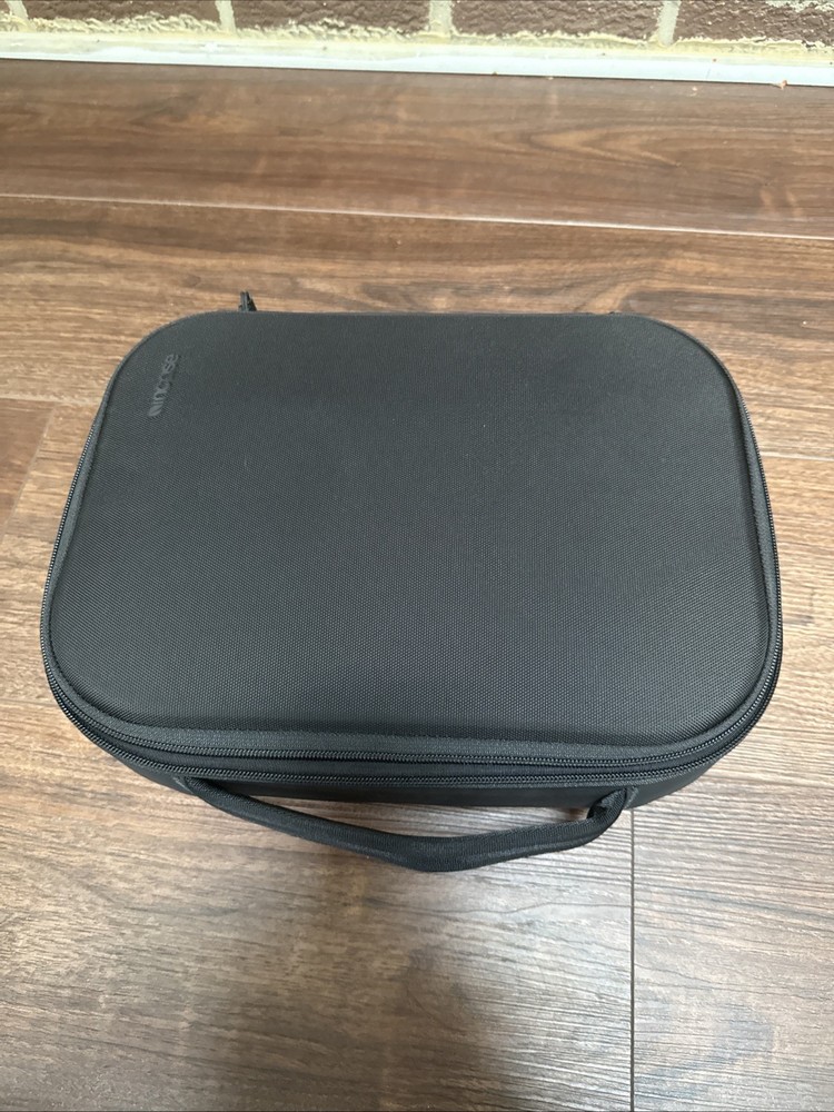 Incase Carry Case for Meta Quest Pro - Black (Used)
