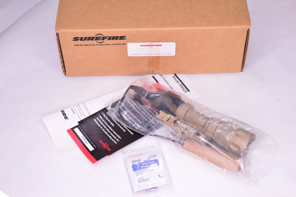Surefire M952-V Tactical Flashlight with KM3 Vampire LED IR Head