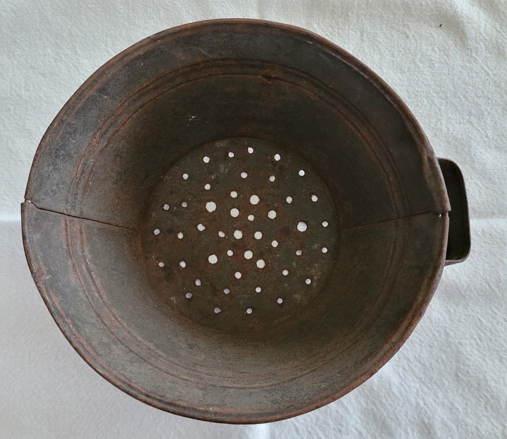 Vintage Rustic Berry Strainer/Colander Primitive Farm House
