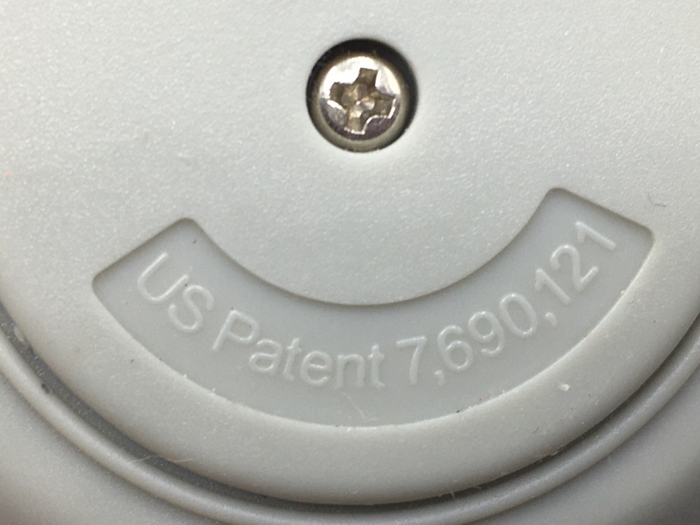 Fiskars Squeeze Punch Round The Corner