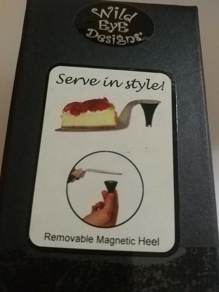 HIGH HEEL CAKE SERVER