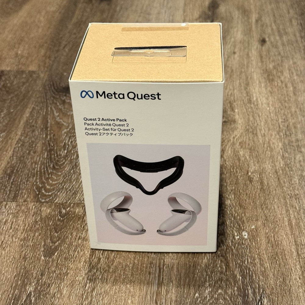 Meta Quest 2 Active Pack w/ Facial Interface, Wrist & Knuckle Straps New In Box