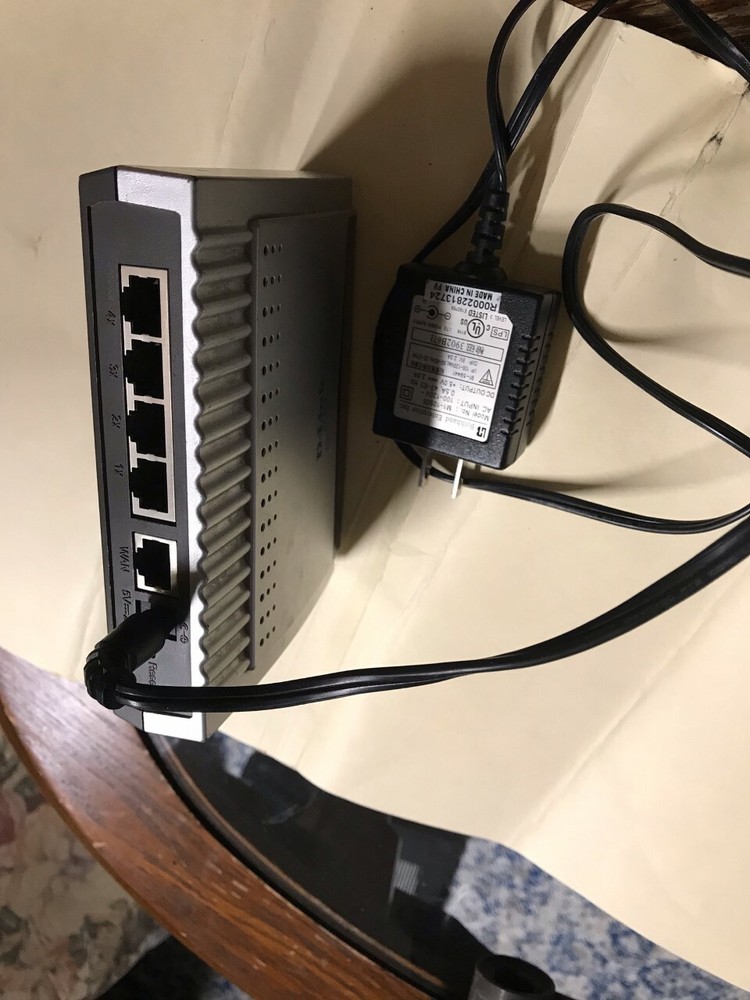 Di-604 D-Link Express Ether Network 4-port Ethernet Broadband Router WORKS GREAT