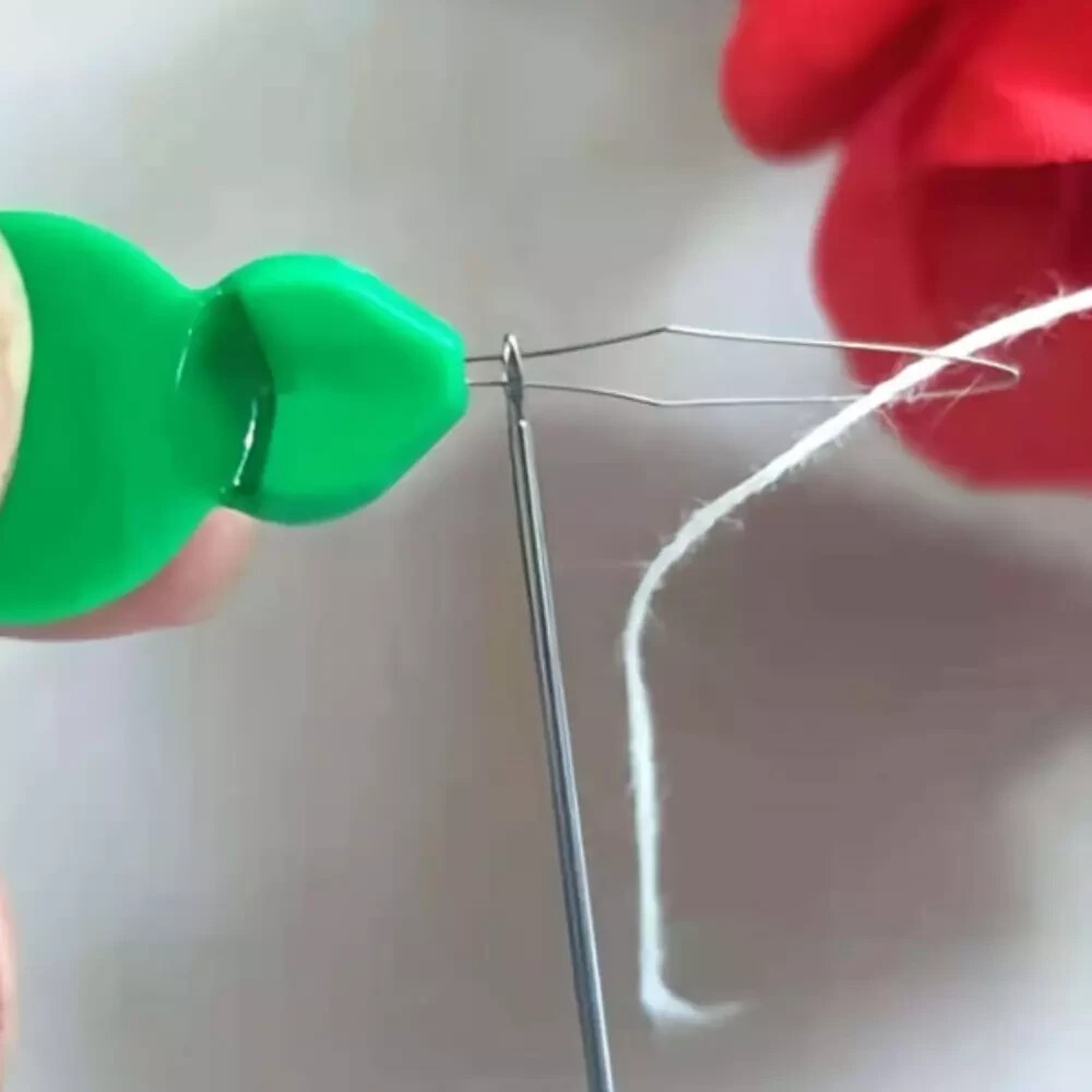 SEWING NEEDLE THREADER TOOL (5 PIECE PACK)