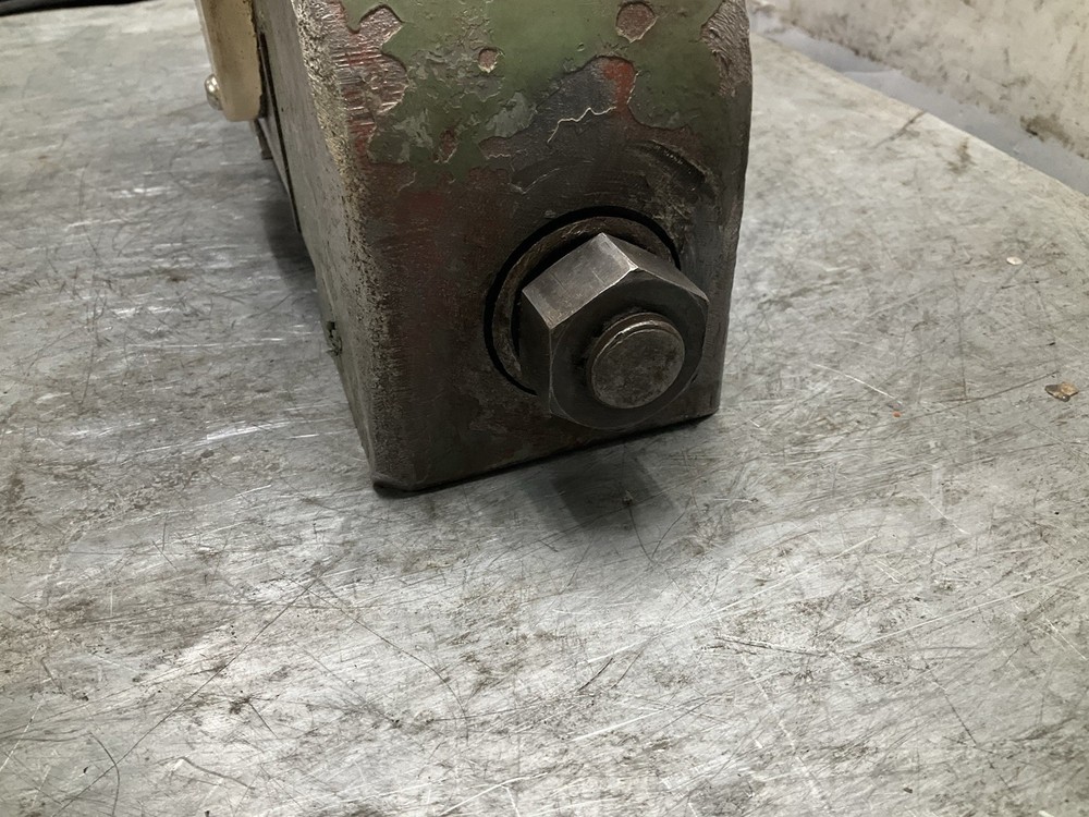 Hitachi Seiki 2ML Overarm Support Fits Horizontal Milling Machine