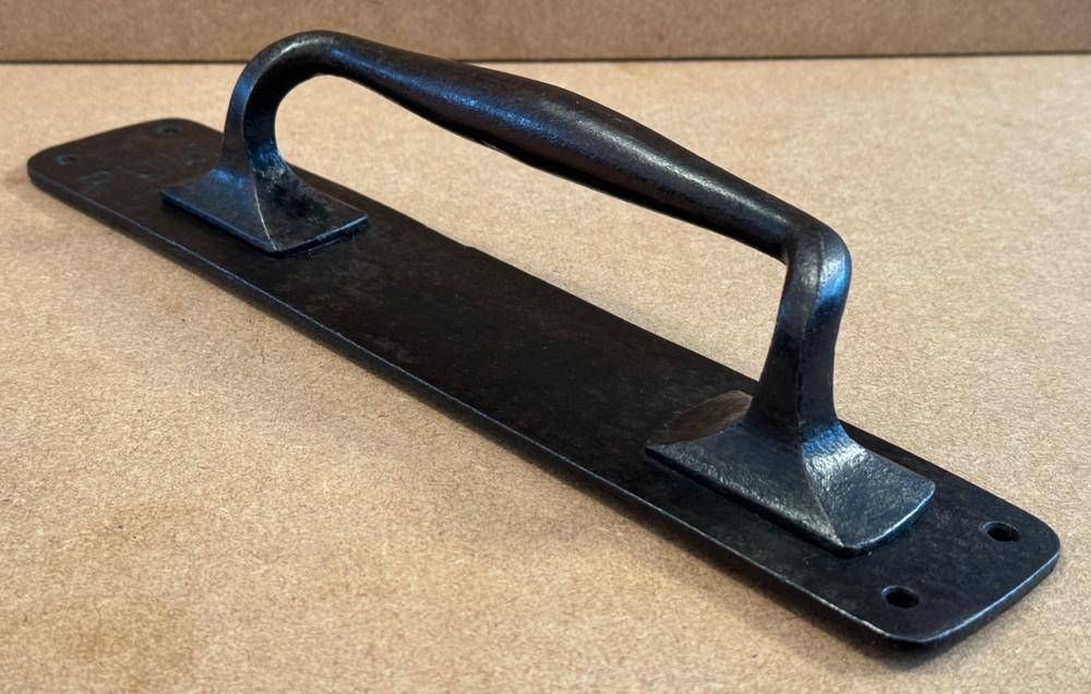ANTIQUE CAST IRON DOOR PULL HANDLE ON PLATE R/H