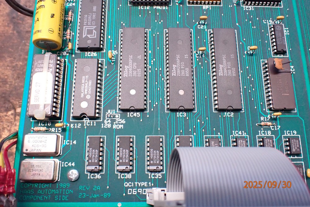 OLDER HAAS SERVO CONTROL POWERS UP FOR PARTS NEEDS WORK