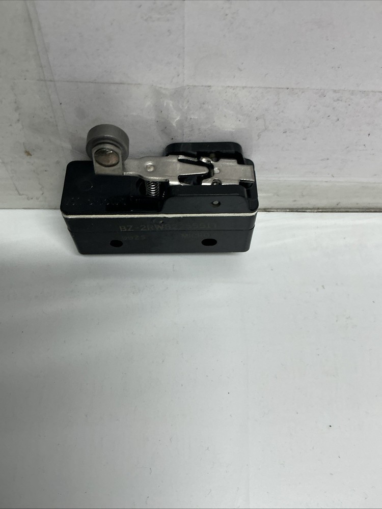 Micro Switch BZ-2RW8225551T Roller Lever Limit Switch V-732