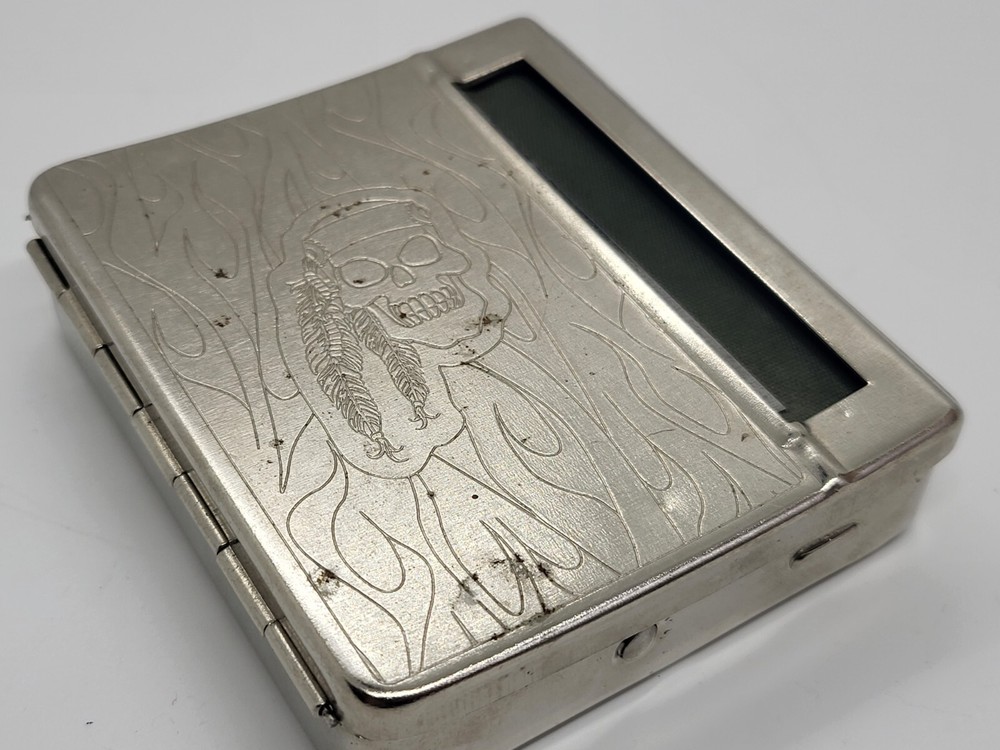 Automatic Cigarette Rolling Machine, Metal Box Cigarette Case PIRATE Skull