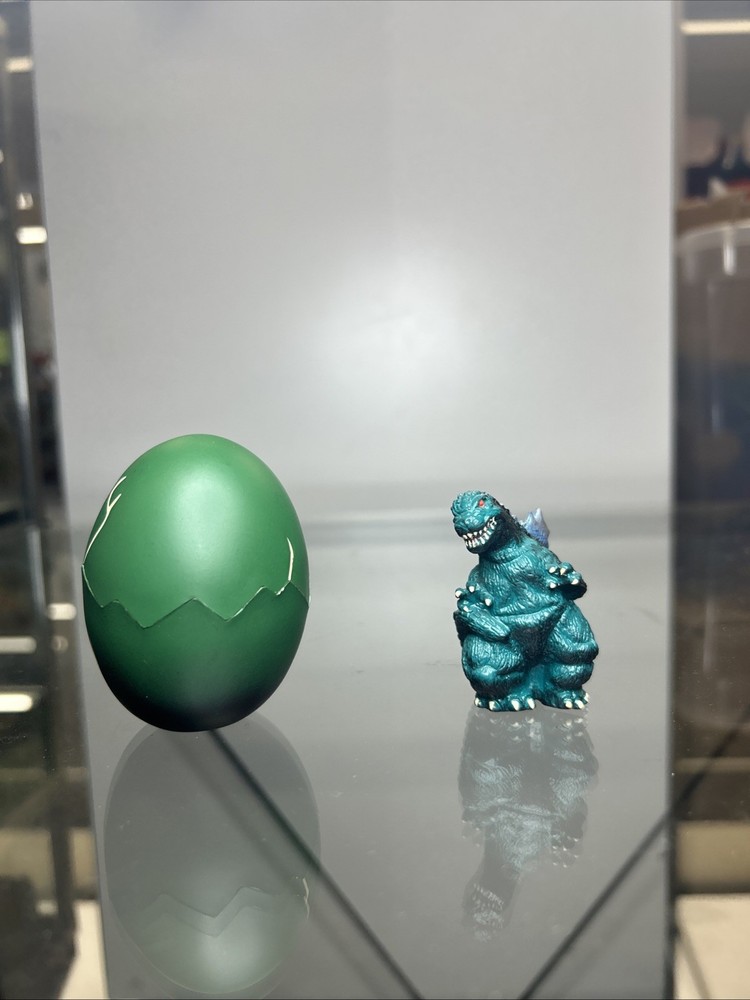 Trendmasters Toho Co.  Godzilla With Egg Figure 2” 1993