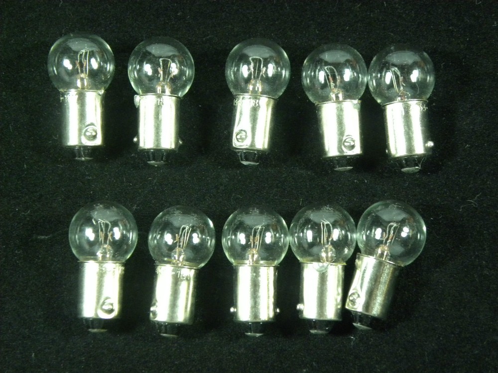 Lionel Trains Light Bulbs # 433 Large Globe Clear Bayonet Base 18 Volt