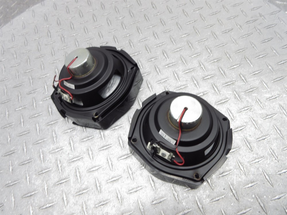2009 Harley Electra Glide FLHTC Speaker Left Right Side Audio Housing Assembly