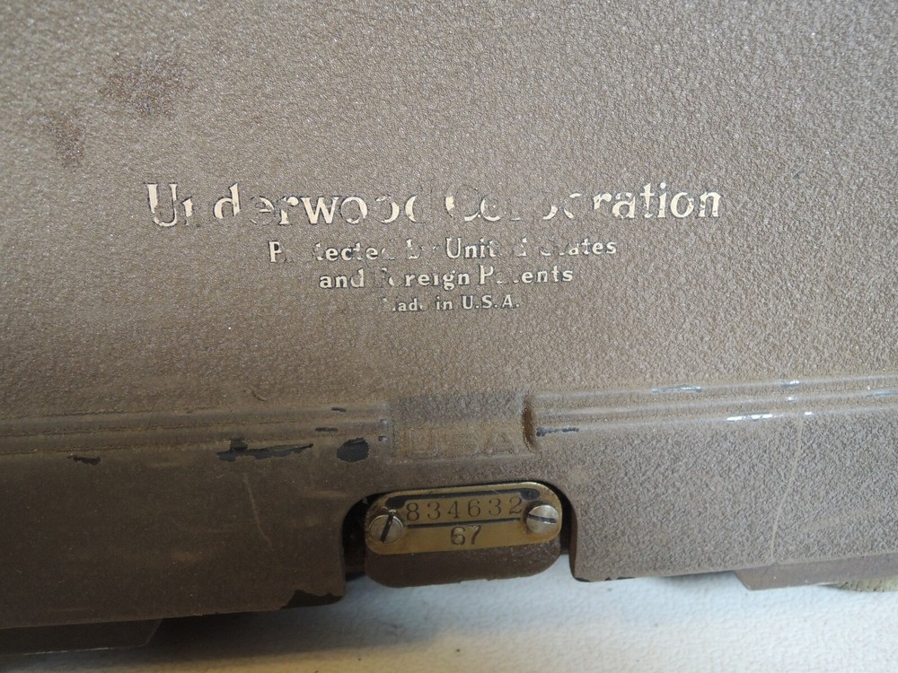 Vintage Crank Mechanical Underwood Leader Adding Machine Model 67