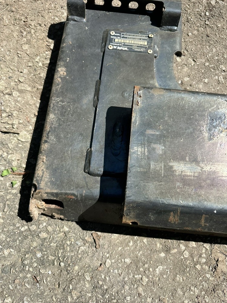 BOBCAT SKID STEER TO FIT MT MACHINE ADAPTER INTERFACE