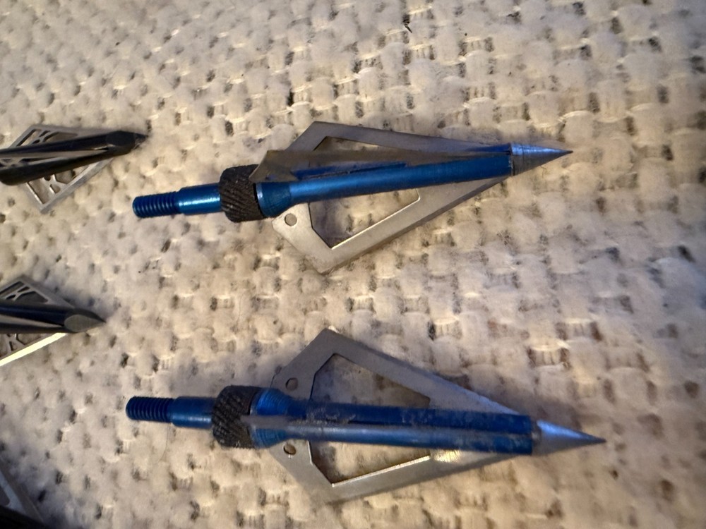 3 Blade Broadhead Lot of 11