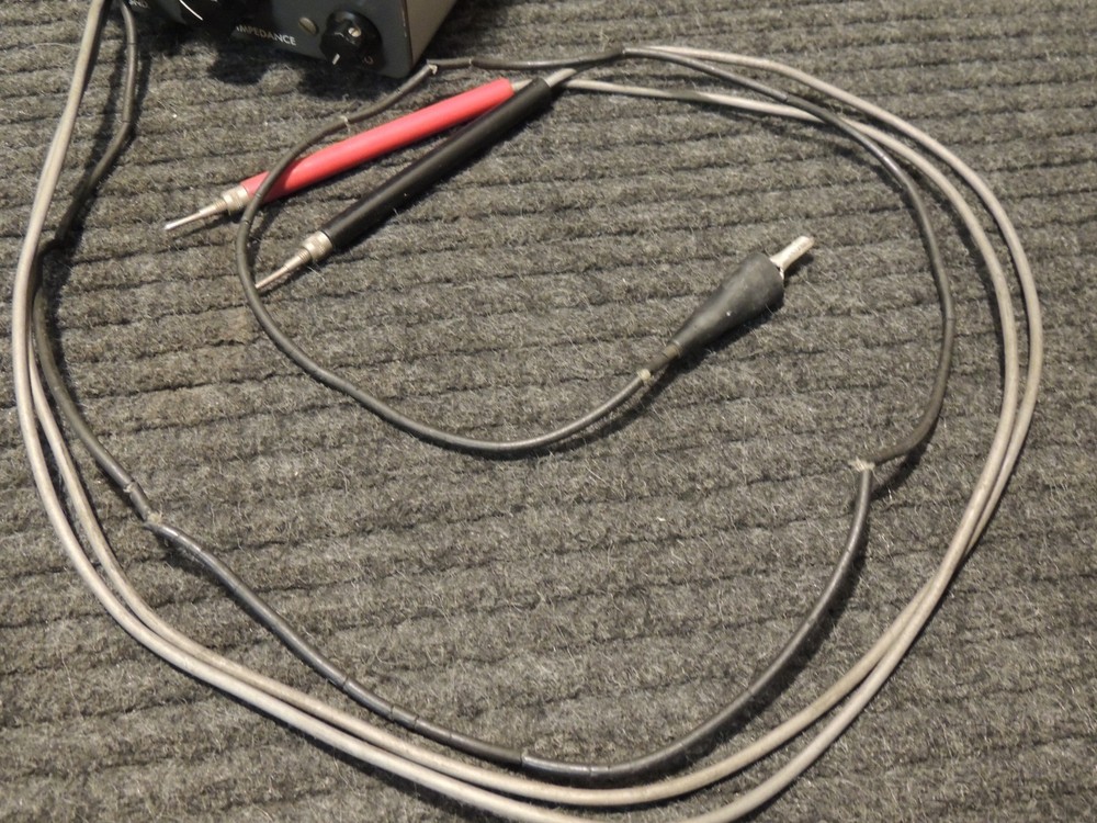 Vintage Baird Atomic Inc D.C. Electronic Voltmeter ES2