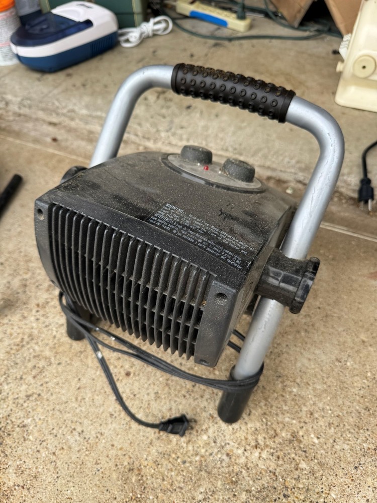 Lasko Movable Air Heater Model 5905