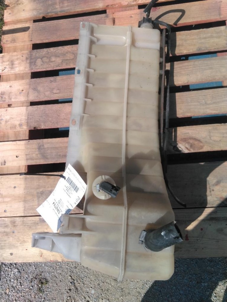 For 2012 VOLVO VNL RADIATOR OVERFLOW TANK , MN