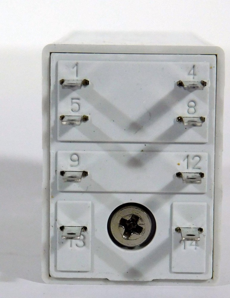 Finder Plug-In Multifunction Timer 85.32.0.024 NOS NIB