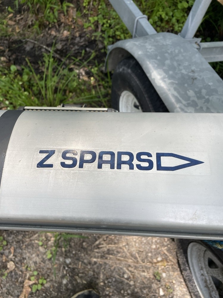Z Spars Boom
