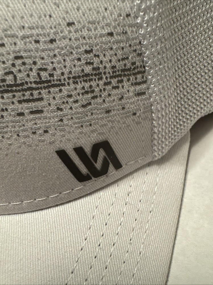 Vrst Golf Hat NWT SnapBack White