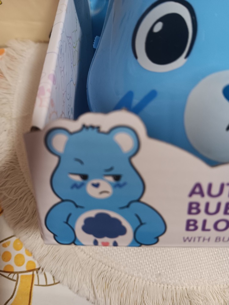 NEW IN BOX CARE BEARS AUTOMATIC BUBBLE BLOWER W/ SOLUTION GRUMPY BEAR 8.25"...
