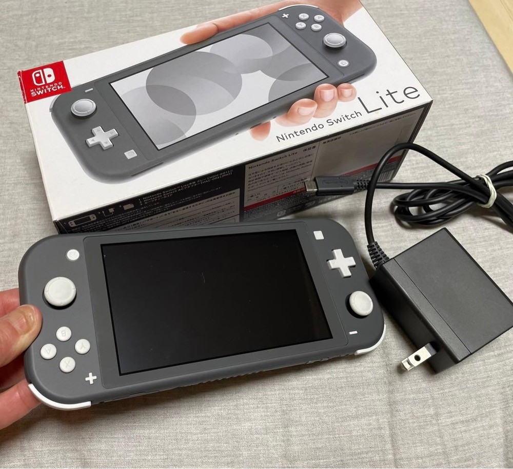 NINTENDO SWITCH LITE