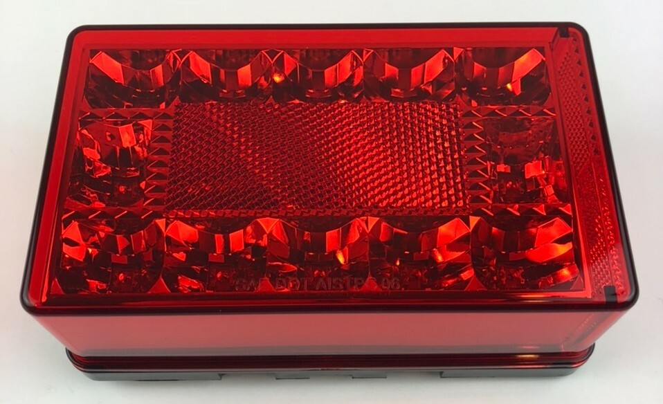 Karavan 205-00160-NA Right Hand LED Submersible Tail Light